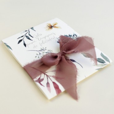 paquete de pañuelos para lágrimas de felicidad. Detalle para bodas silvestres. elaborado con papel texturizado 90gr