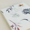detalle paquete de pañuelos para lágrimas de felicidad. Detalle para bodas silvestres. elaborado con papel texturizado 90gr
