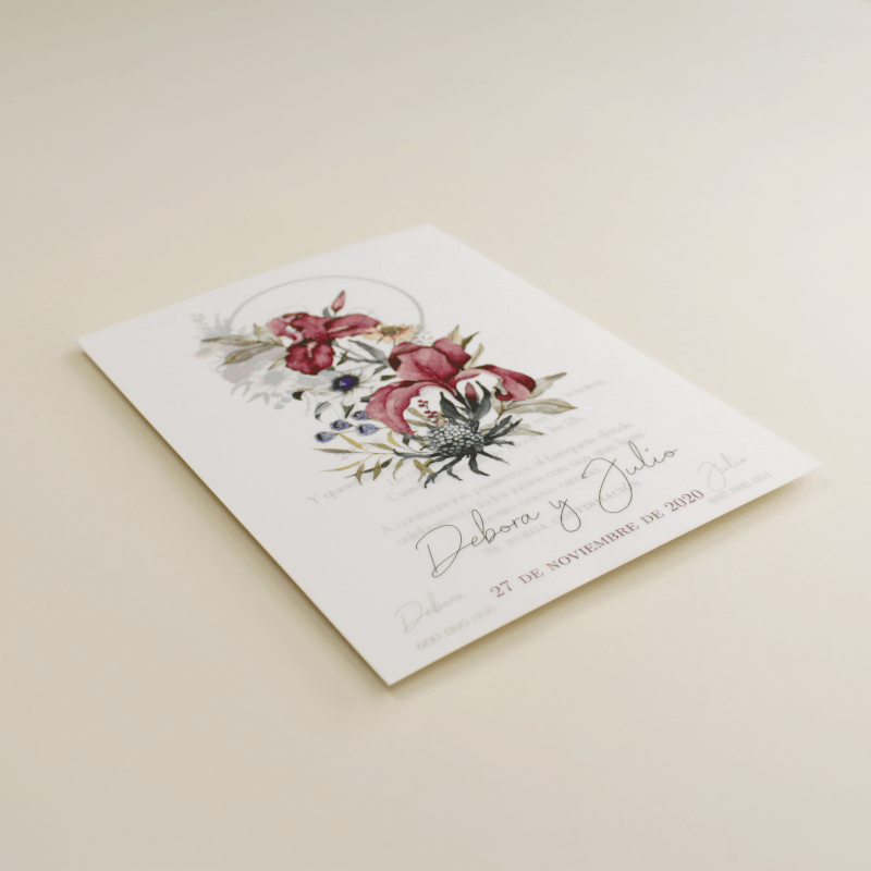 Invitacion de boda con papel vegetal. Invitacion original con flores de acuarela. Boda azul klein. Mod Lom II